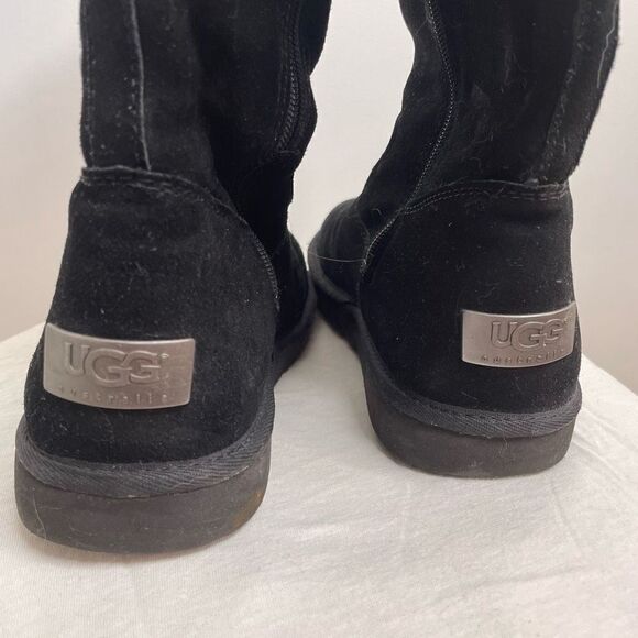 UGG Classic Rock Star Stud Tall Leather Sheepskin Shearling Winter Boots Black 7 - Picture 5 of 12